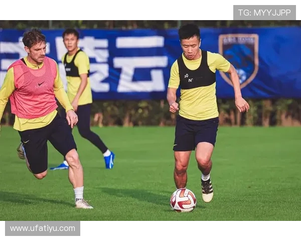 开云足球官网提供全面的足球新闻报道和球队信息，是足球爱好者必不可少的查询平台